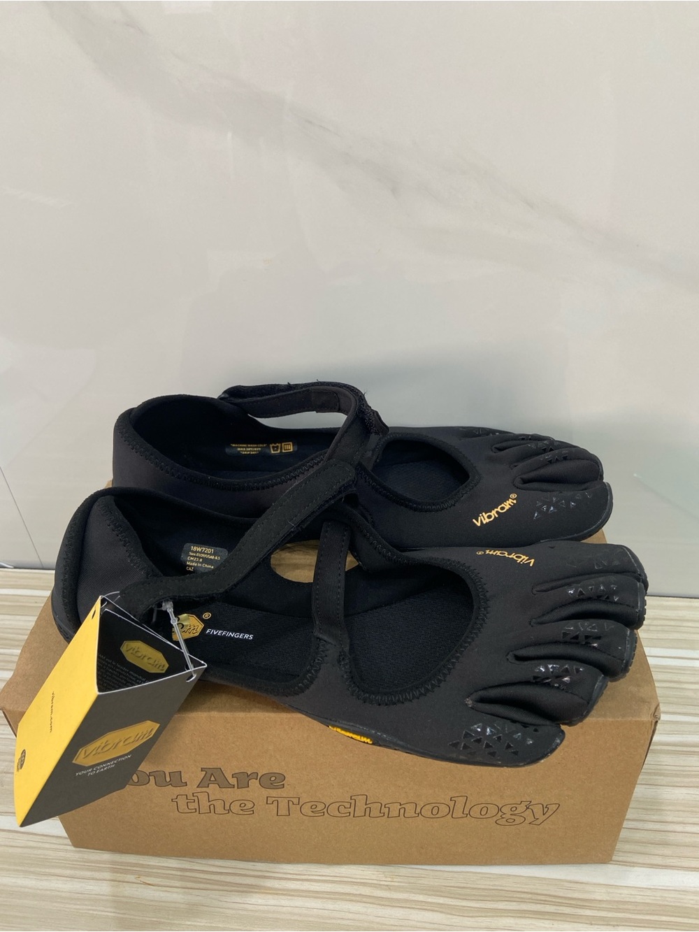 Vibram Black Women's FiveFingers Water Coverup Shoes